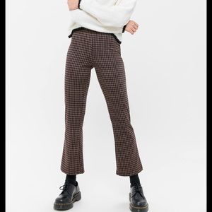 UO Cara high waisted checkered legging